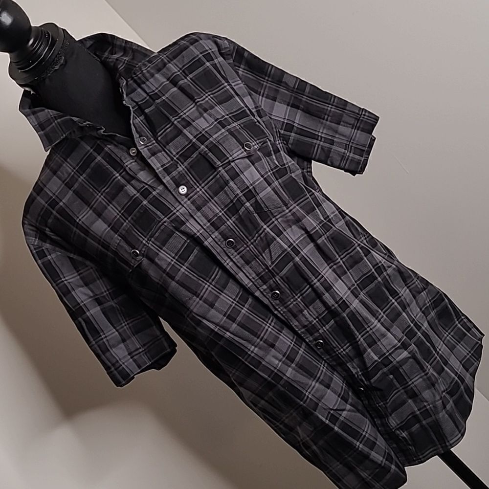 Murano slim fit sz L boys snap closure shirt